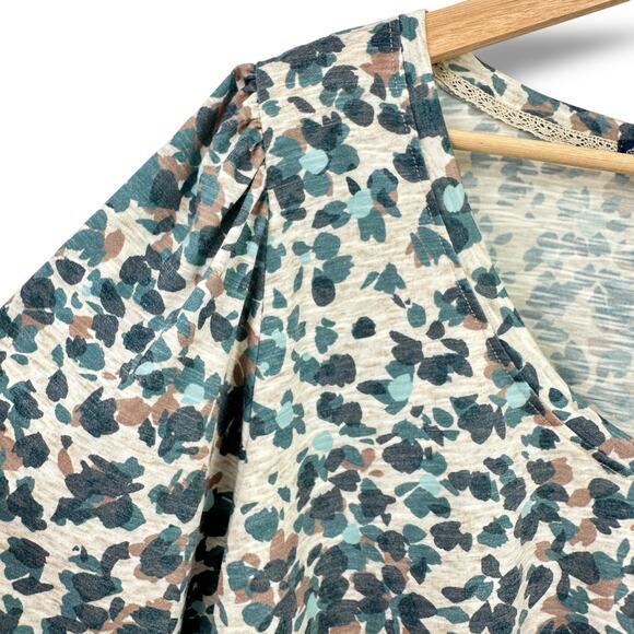 New Democracy Wide V-Neck Floral Camo Print Shirt Plus Sz 1X Teal Mocha - Picture 2 of 7